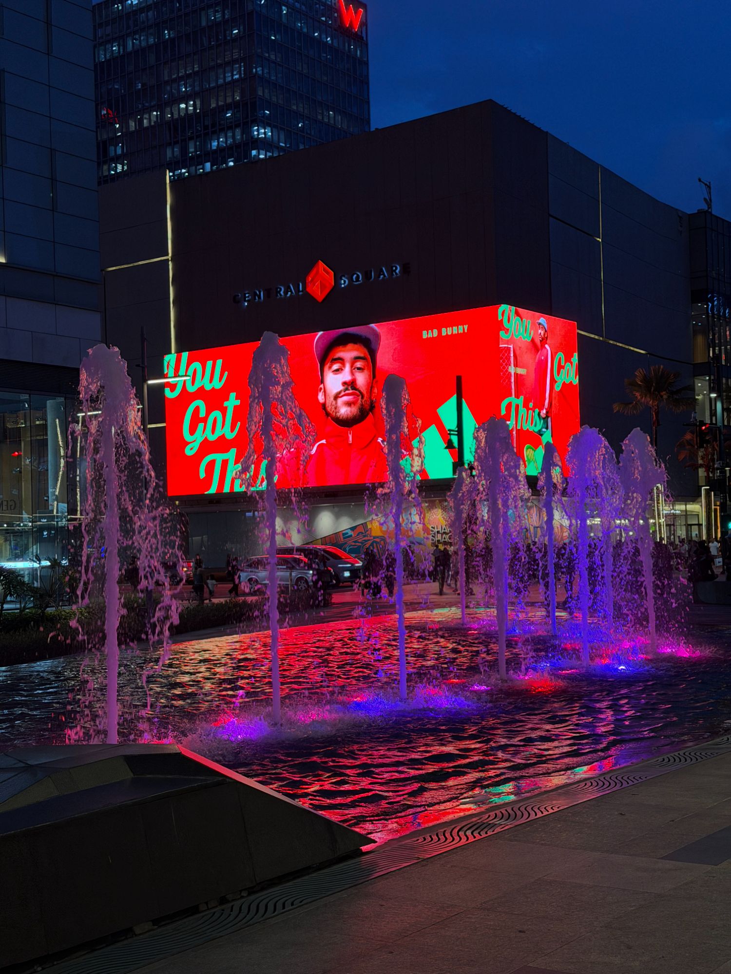Central Square, BGC High Street